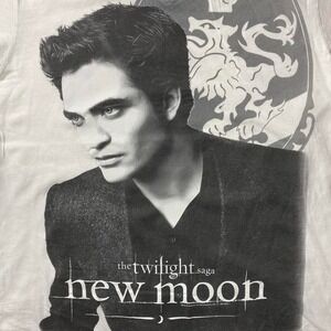 2000s The Twilight Saga‎ New Moon TV show shirt